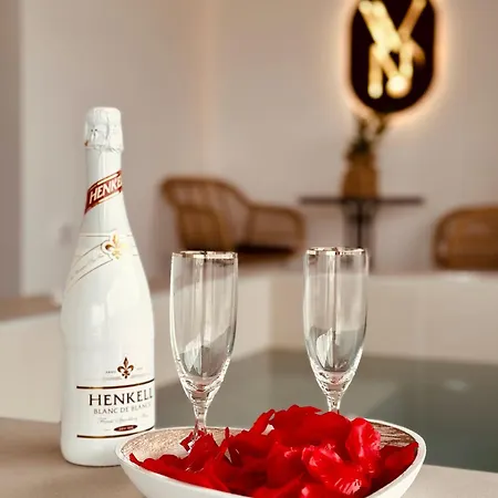 Szálloda White Note Luxury Perivólosz