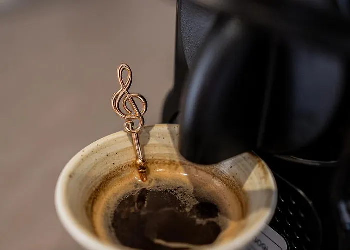 White Note Luxury Hotel