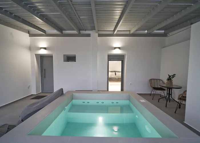 Hotel White Note Luxury