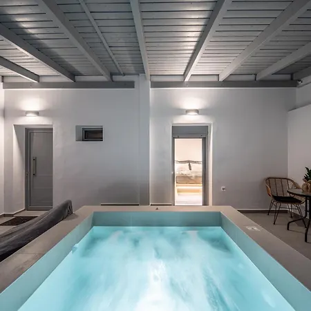 White Note Luxury Perivolos (Santorini)